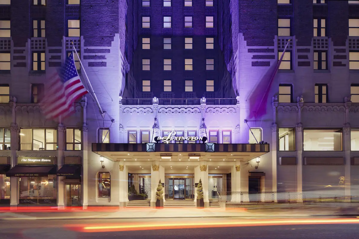 The-Lexington-Facade_0BDE094A-1432-453F-A2643E57A10FBDA5_157aac39-7f34-462e-bf457f7170cad38f